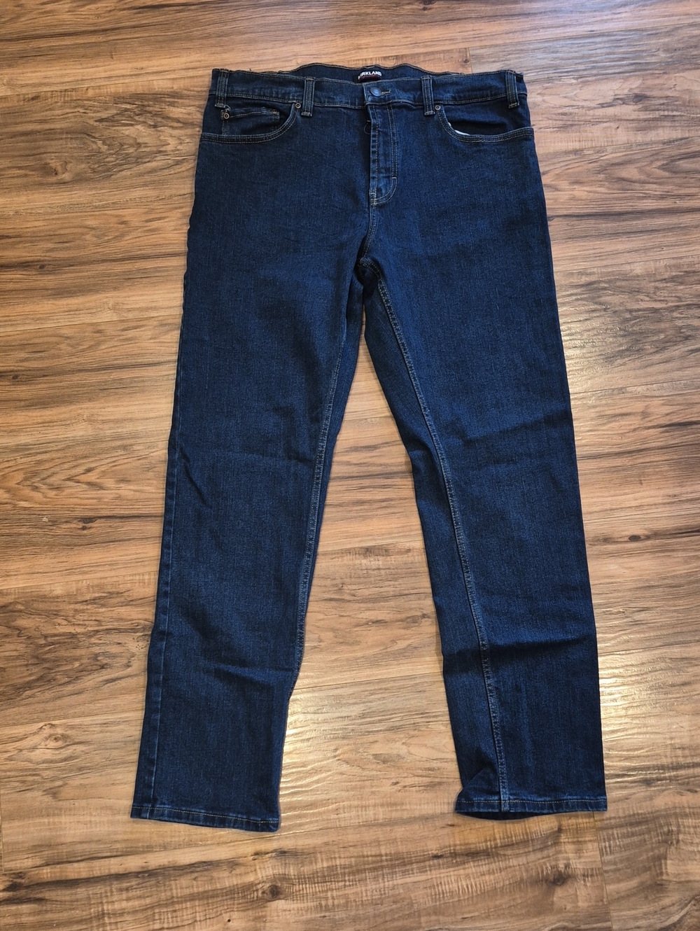💙 Men's Dark Blue Denim Jeans - Classic Straight Fit